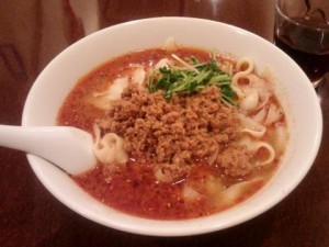 新橋　味覚　マーラー刀削麺